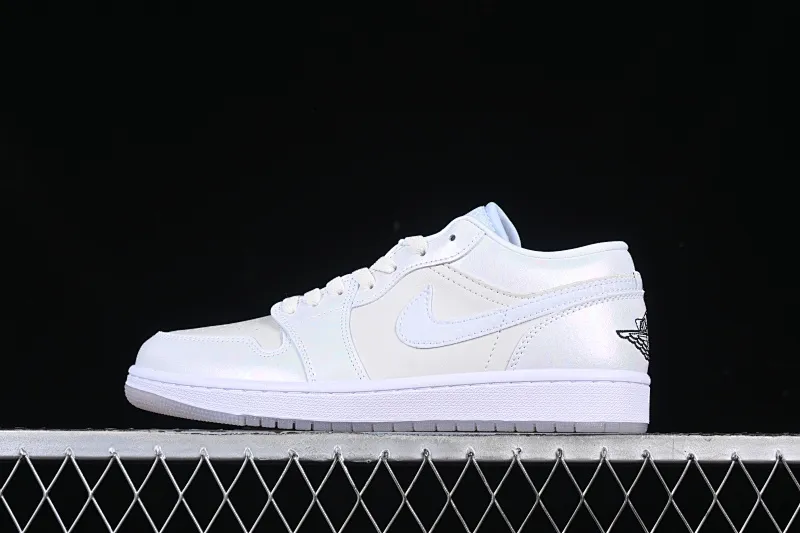 All Categories Air Jordan Jordan Series Basketball Shoes Air Jordan 1 Low Air Jordan 1 Low "Year of the Snake 2025" AJ1 Joe 1 Beige Symphony Pearlescent Low-top Cultural Basketball Shoes HF4080-001